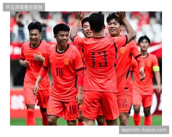国足锋线把握机会能力欠佳,面对泰国队传控体系办法不多 国足锋线把握机会能力欠佳,面对泰国队传控体系办法不多